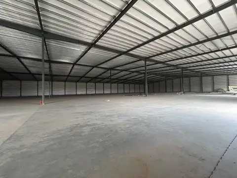 Galpon en Alquiler 120  mts Fondo