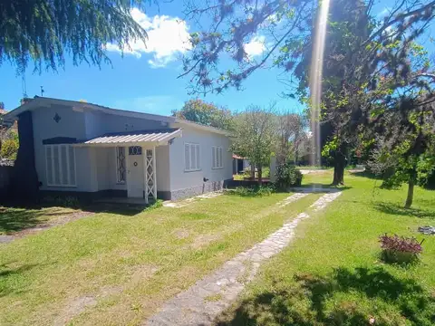Casa quinta sobre 1200 m2 terreno con pileta de natacion a Metros de Panamericana!!!!