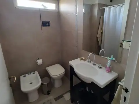 Departamento 4 ambientes con 2 baños