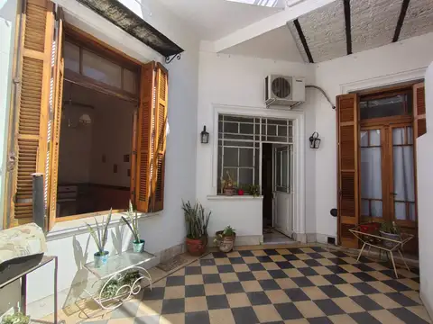Luis Viale 2100
