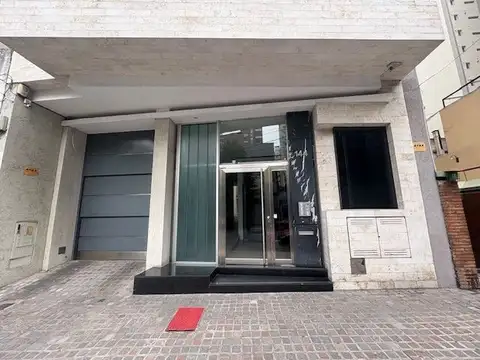 Arenales 100, Piso 1