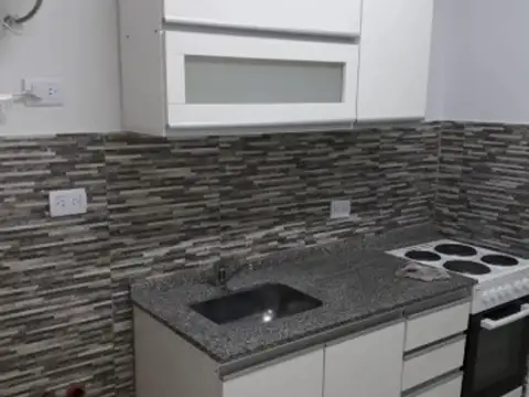 Depto Tipo Casa en Alquiler de Monoambiente