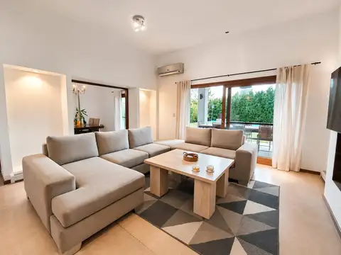 Casa en Alquiler en Pilar, USD 1.800