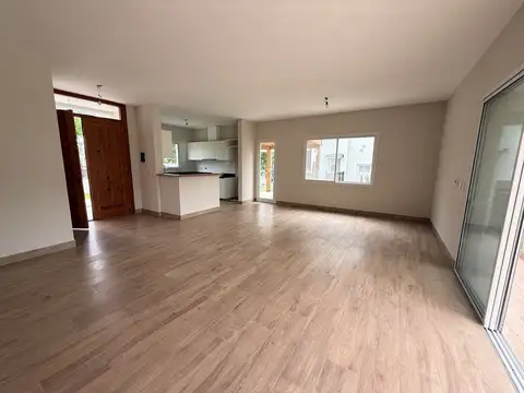 Santa Guadalupe, Pilar del Este, Pilar s/n