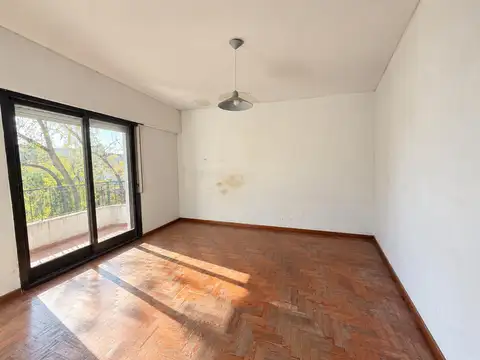Casa 7 ambientes con 3 baños