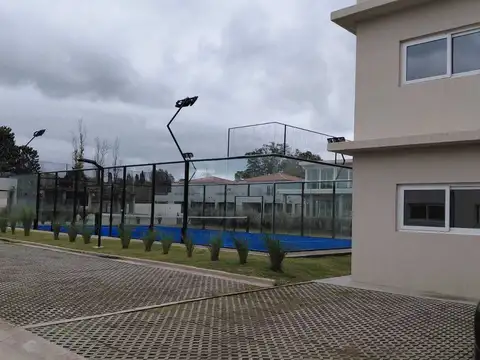 Departamento en Venta en La Lonja, USD 165.000