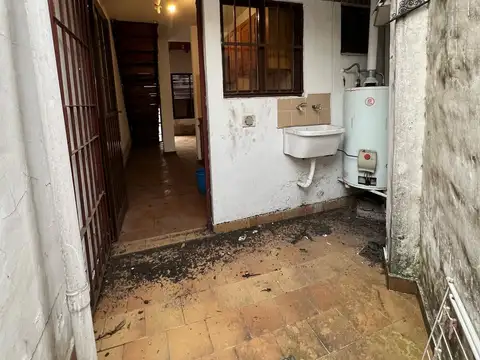 Depto Tipo Casa 2 ambientes con 1 baño
