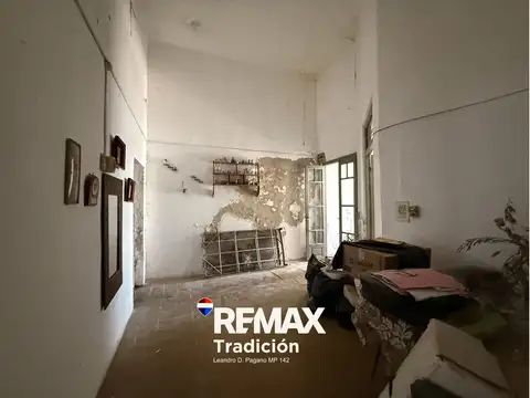 Casa 2 dorm. en venta – Sáenz Peña – Microcentro
