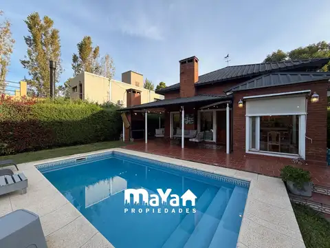 CASA EN VENTA - LARENA C.C