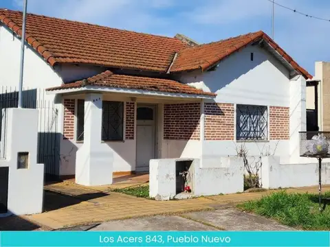 Casa En Los Acers Al 800, Pueblo Nuevo, Lujan En Venta