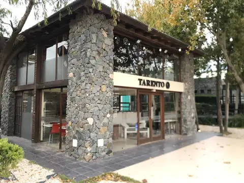 Av. P. del Este entre 33 y 34