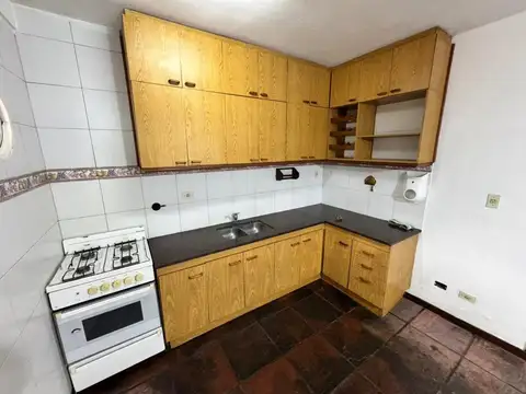 Departamento 4 ambientes con 2 baños
