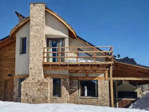 Casa 3 dormitorios en venta CAVIAHUE