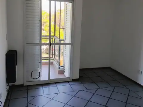 Departamento en Venta en Carapachay, USD 65.000