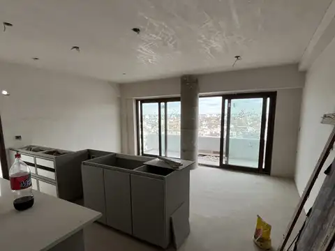 Coronel Ramón Lorenzo Falcón 5700, Piso 11
