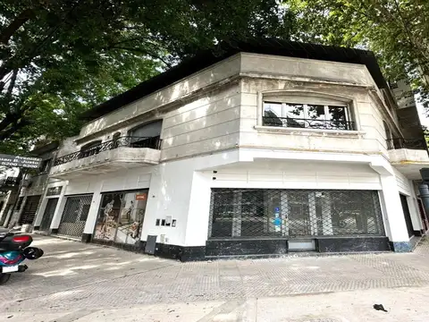 Local en Alquiler en Flores