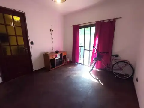 VENTA PH 3 AMB. CON BALCON AL FRENTE Y PATIO | QUILMES OESTE