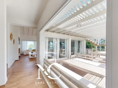 Casa en venta en Costa Esmeralda, barrio Ecuestre