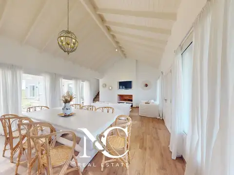 Casa 7 ambientes con 3 baños