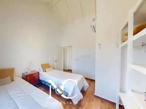 Casa en venta en Costa Esmeralda, barrio Ecuestre