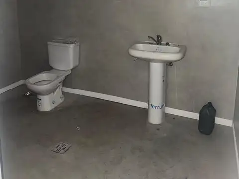 Galpon en Alquiler 1.000  mts Frente