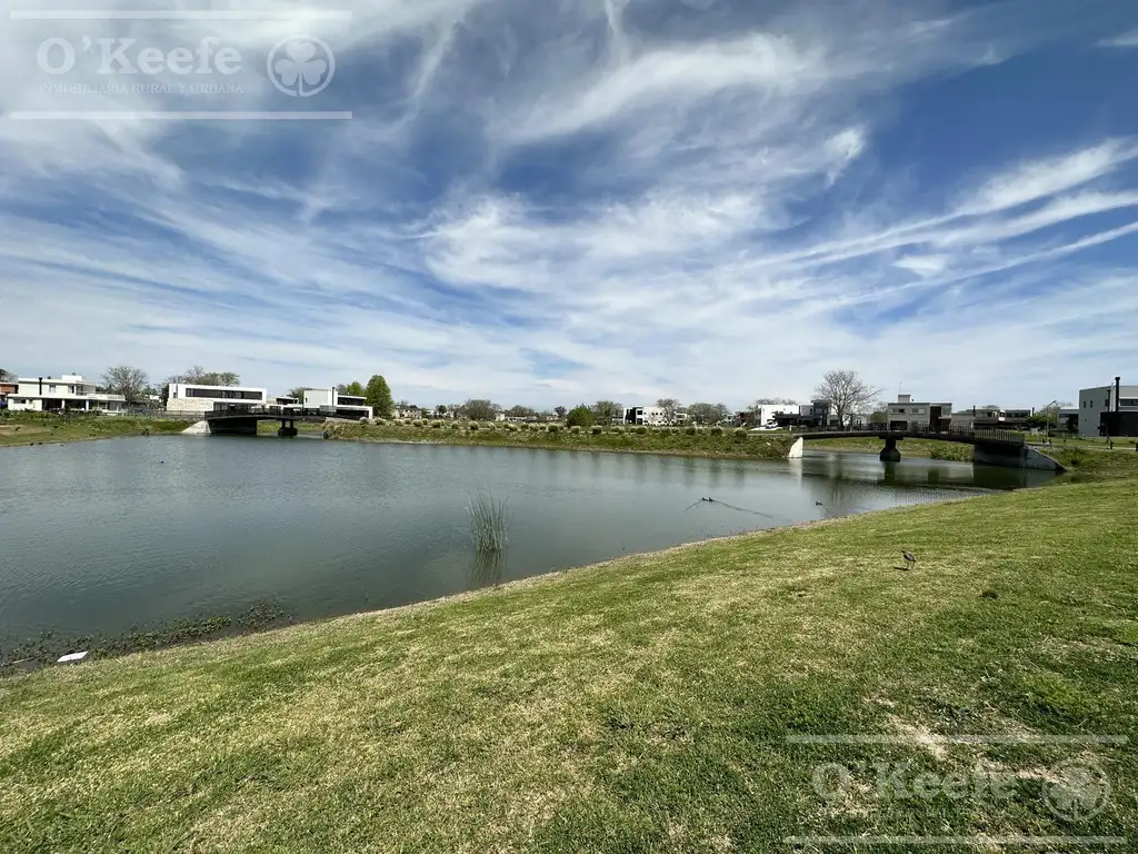Terreno en Venta - USD 350.000