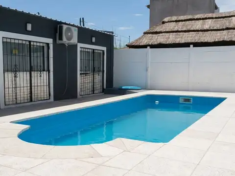 Quinta con pileta - Agustin Ferrari Merlo