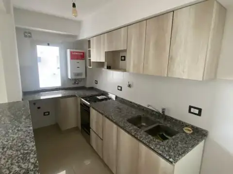 Departamento en Alquiler en Ituzaingo Norte, $ 650.000