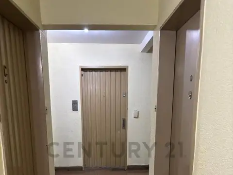 Venta Oficina Retiro 4 amb con dos balcones