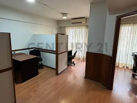 Venta Oficina Retiro 4 amb con dos balcones
