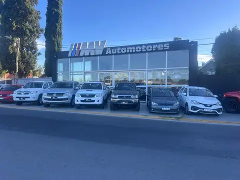Importante local en Pilar 