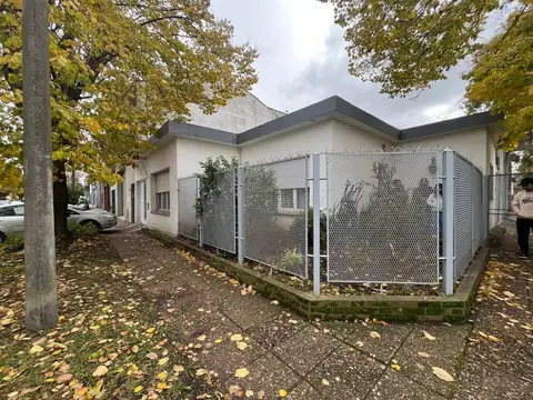 Venta casa con galpon en conjunto