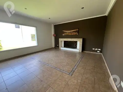 Casa en Venta y Alquiler en El Lauquen Club de Campo