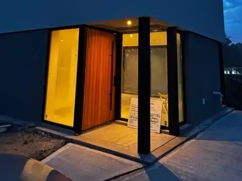 Casa en venta 4 ambientes en Santa Sofía