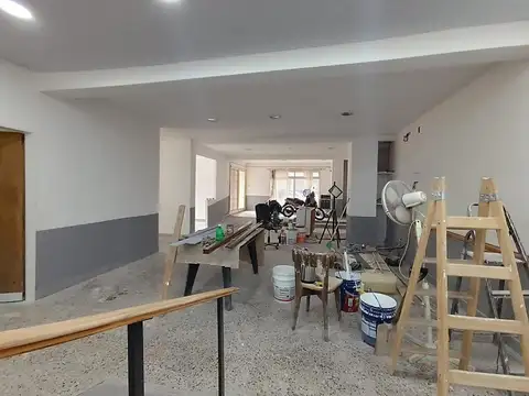 Local en Venta en Campana, USD 250.000