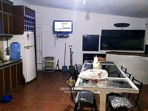 Casa 3 ambientes con 1 baño