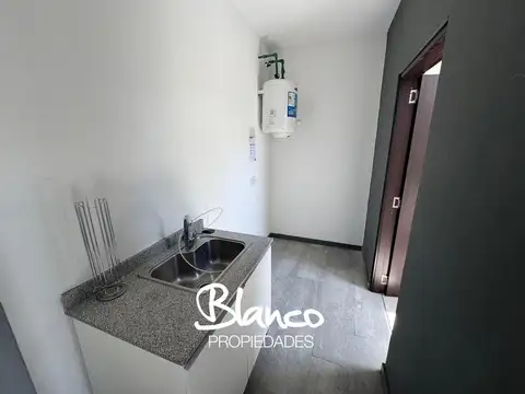 Local en Alquiler en Pilar, USD 2.950