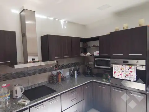 VENTA Casa nivel GERENCIAL en B° Privado Finca Villa Muluen, Plottier