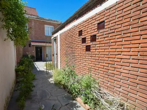 Depto Tipo Casa en Venta 27 años