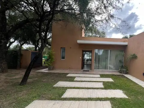 CASA Venta 2 dorm. Valle del Golf