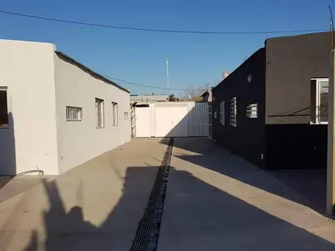 Complejo de 6 departamentos en venta 550 mts 2 totales - Melchor Romero