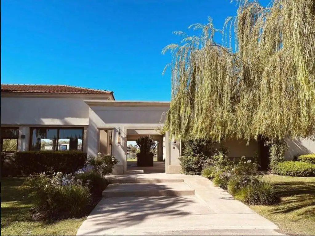 Club de Campo Santo Domingo, San Vicente