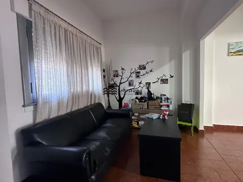 Depto Tipo Casa en Venta en Moron, USD 85.000