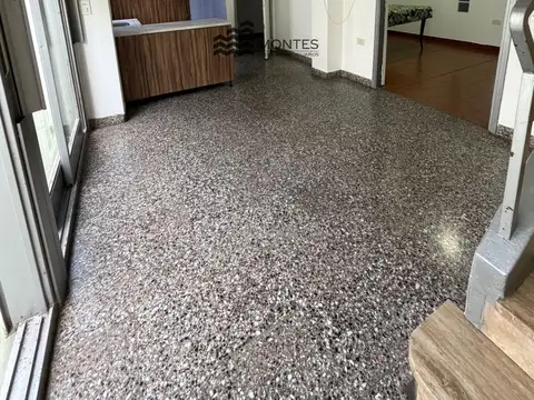Depto Tipo Casa 4 ambientes con 1 baño