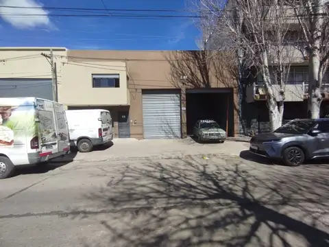 GALPON EN VENTA LA PLATA APTO VARIOS DESTINOS
