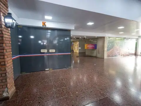Oficina en Venta 66 años