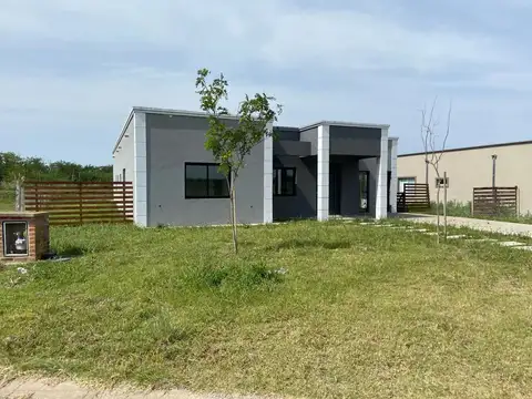 Casa en Venta en Belen De Escobar, USD 185.000
