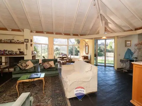 Casa en Venta con 1 cochera