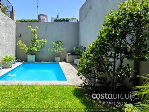 Duplex en La Horqueta, 3 dormitorios, jardín con pilteta, playroom o 4 dormitorio