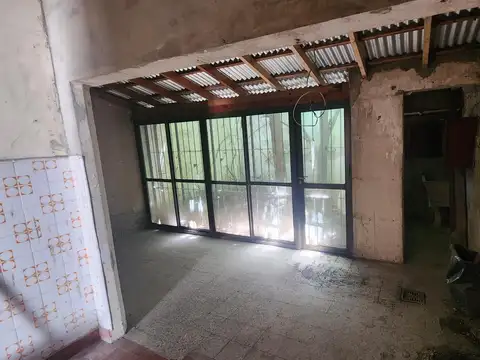 Depto Tipo Casa en Venta 50 años